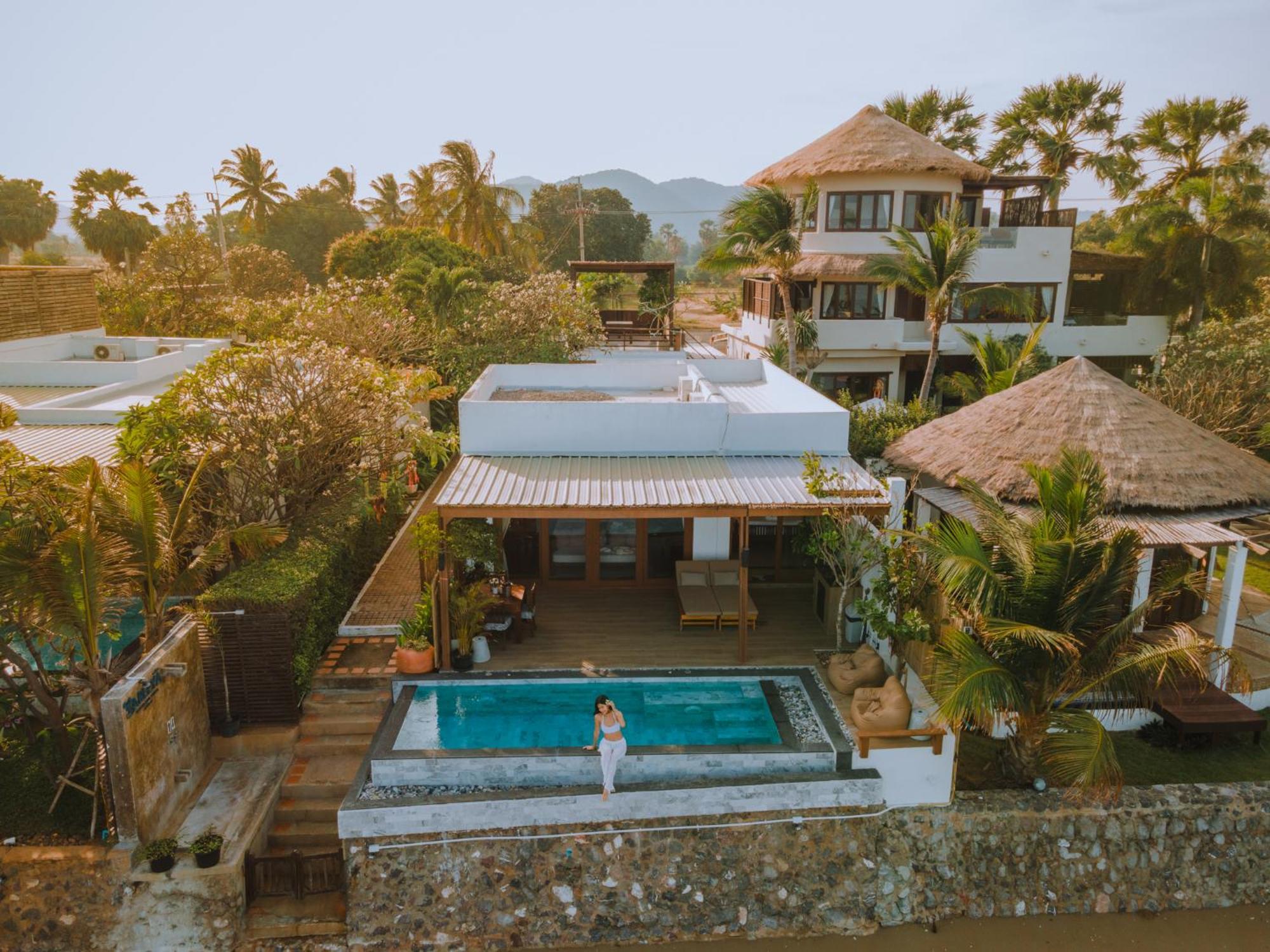Areeya Beachfront Villas Pranburi Ban Nong Sua  Exterior photo