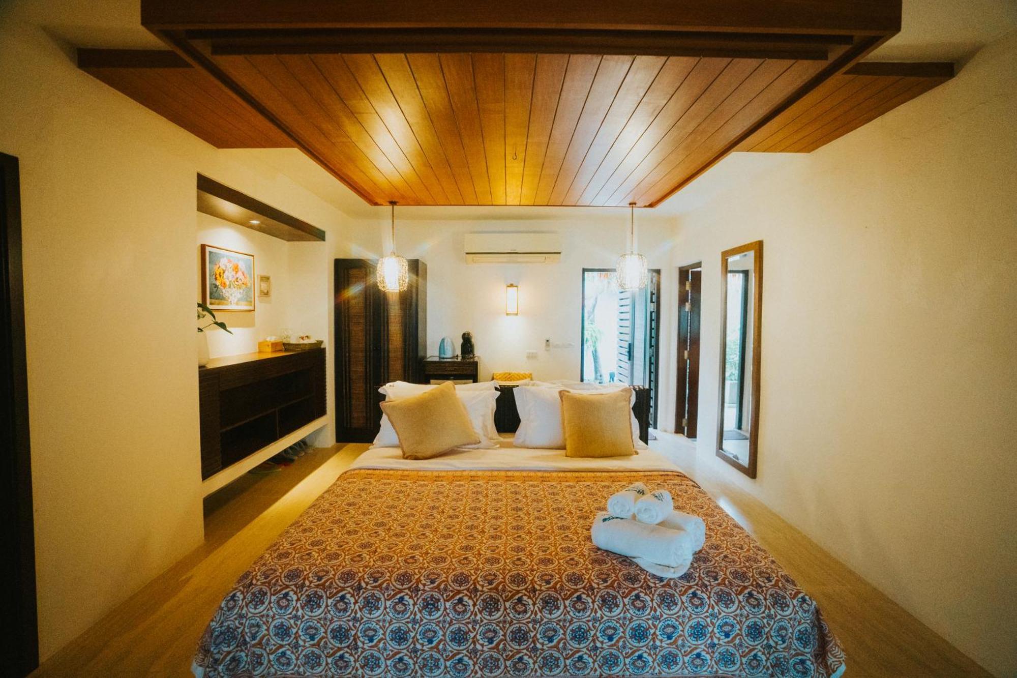 Areeya Beachfront Villas Pranburi Ban Nong Sua  Exterior photo
