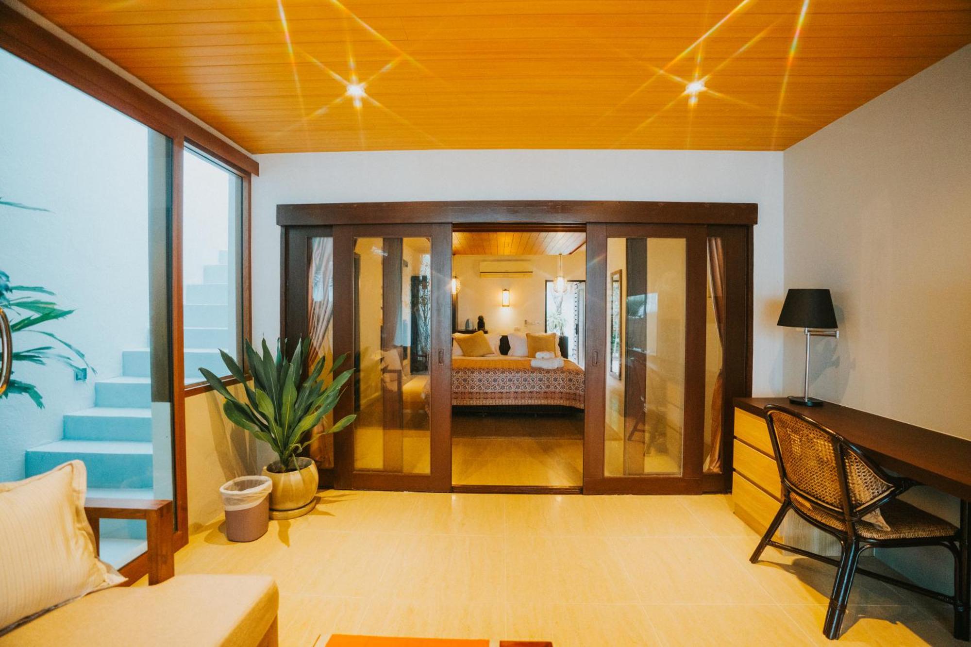 Areeya Beachfront Villas Pranburi Ban Nong Sua  Exterior photo