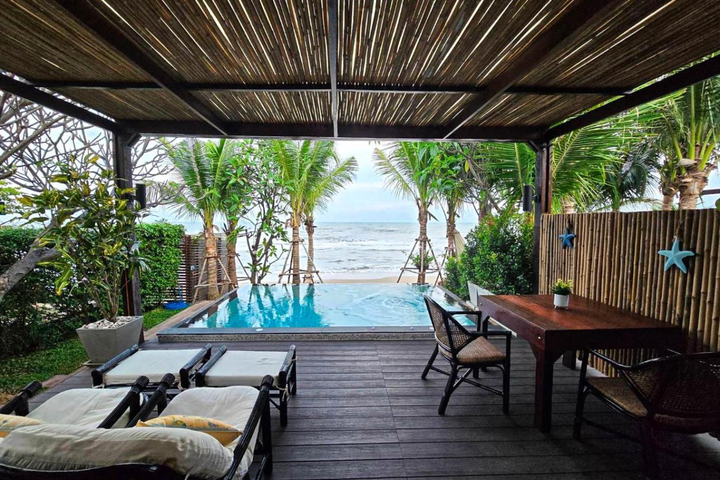 Areeya Beachfront Villas Pranburi Ban Nong Sua  Exterior photo